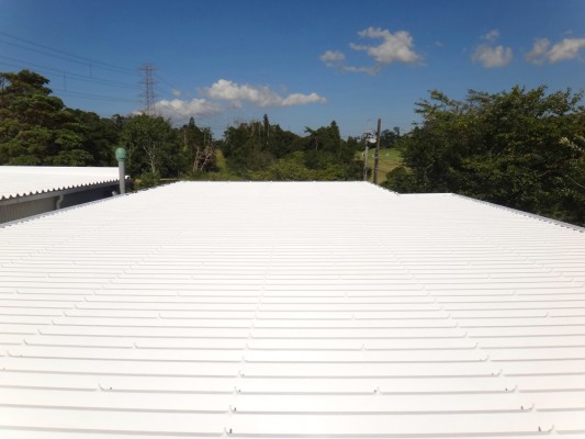 某薬品会社　屋根遮熱塗装工事