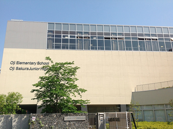 北区立王子桜中学校　体育館屋根遮熱塗装工事